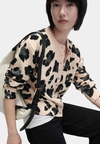 Кардиган Кардиган