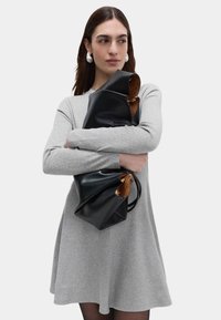 Вязаное платье Вязаное платье