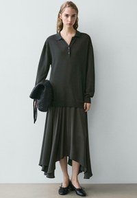 Вязаное платье Вязаное платье