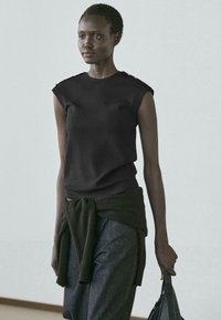 Футболка Футболка