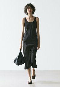 Платье Платье