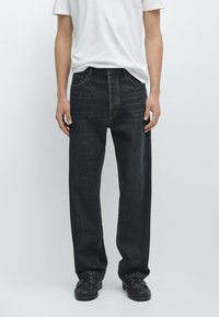 Прямые джинсы Прямые джинсы