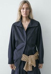 Короткое пальто Короткое пальто