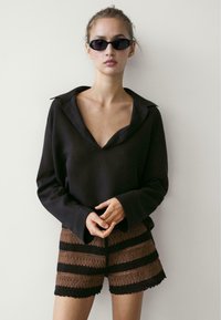 Шорты Шорты