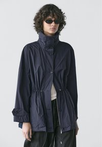 Тренч Тренч