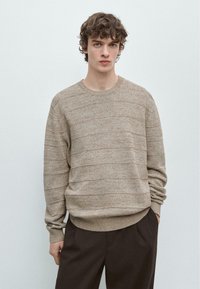 Пуловер Пуловер