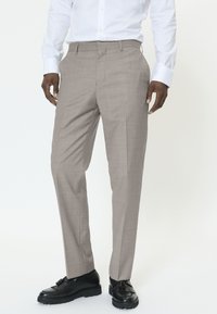 Костюмные брюки