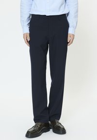 Костюмные брюки