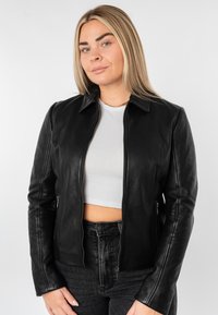 Кожаная куртка