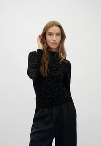 Майка Майка