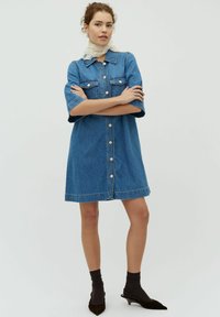 Джинсовое платье