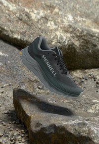 Беговые кроссовки