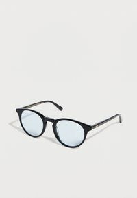 Солнечные очки Солнечные очки