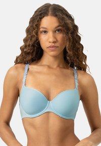 Бюстгальтер на косточках Бюстгальтер на косточках