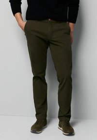 Чиносы Чиносы