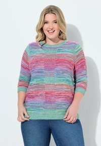 Пуловер с рукавом три четверти