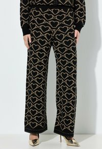 Прямые брюки