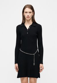 Вязаное платье Вязаное платье