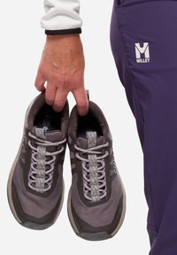 Кроссовки для ходьбы