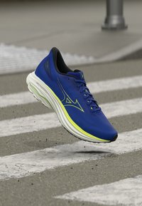 Беговые кроссовки