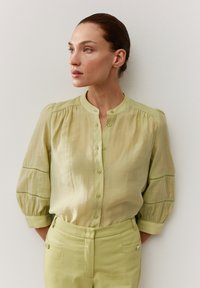 Блузка-рубашка Блузка-рубашка