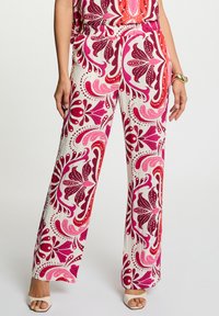 Прямые брюки