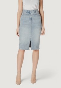 Джинсовая юбка