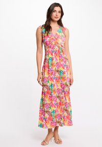 Пляжное платье