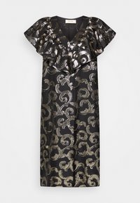 Летнее платье Летнее платье