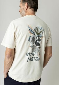 Футболка Футболка