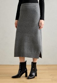 Вязаная юбка Вязаная юбка