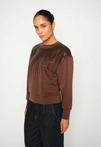 Толстовка Толстовка