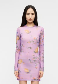 Короткое платье