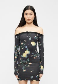 Короткое платье