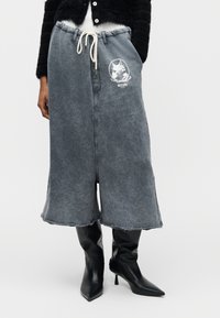 Широкие брюки