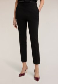 Узкие брюки