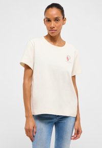 Футболка Футболка