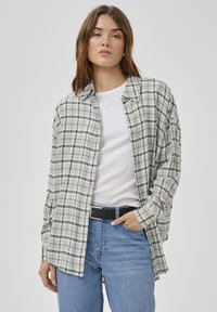 Длинная блузка Длинная блузка