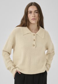 Длинный пуловер