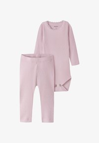 Леггинсы Леггинсы