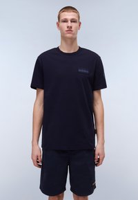 Футболка Футболка