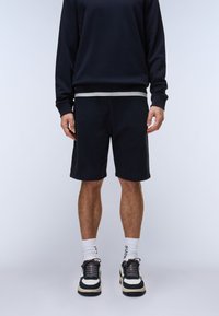 Спортивные штаны