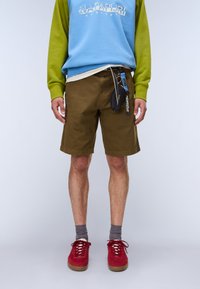 Шорты Шорты