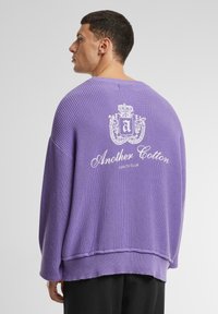 Пуловер Пуловер