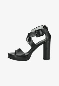 Босоножки на платформе Босоножки на платформе