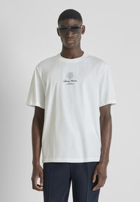 Футболка Футболка