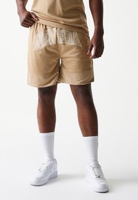 Шорты Шорты