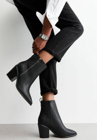 Ботильоны Ботильоны