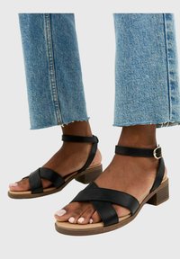 Босоножки Босоножки