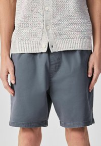 Шорты Шорты